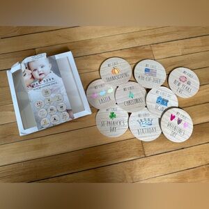 Rae Dunn infant first year holiday milestone markers pack
